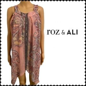 Roz & Ali Women’s Pink Paisley Sleeveless Medium Blouse